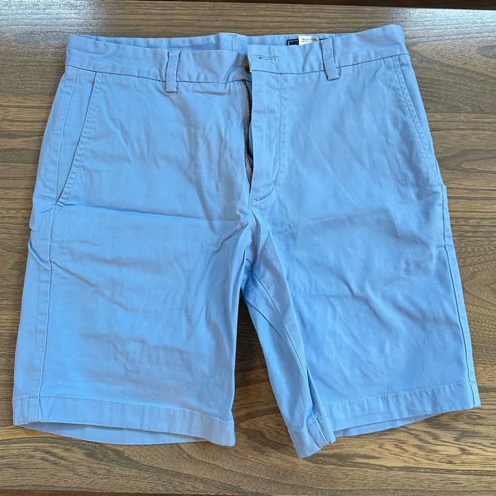 Vineyard Vines - Breaker Short - 31 W 9in L - Blue
